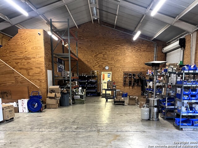 Listing photo id 13 for 210 Cherry N