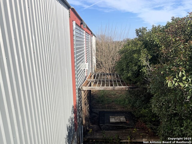 Listing photo id 14 for 210 Cherry N