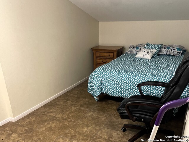 Listing photo id 15 for 210 Cherry N