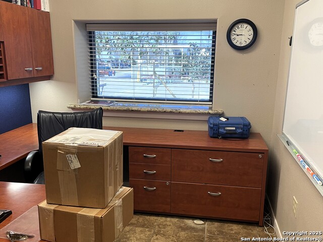 Listing photo id 23 for 210 Cherry N