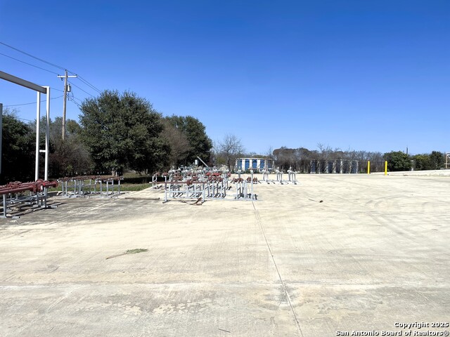 Listing photo id 3 for 210 Cherry N