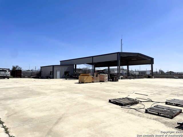 Listing photo id 5 for 210 Cherry N