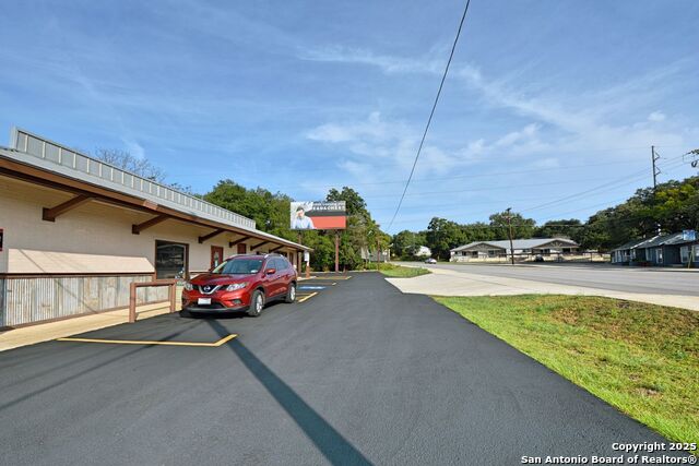 Listing photo id 15 for 1111 Walnut N 301