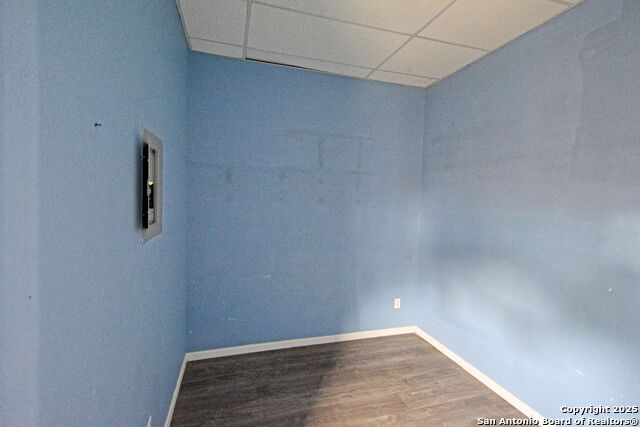 Listing photo id 10 for 105 Seguin S 103