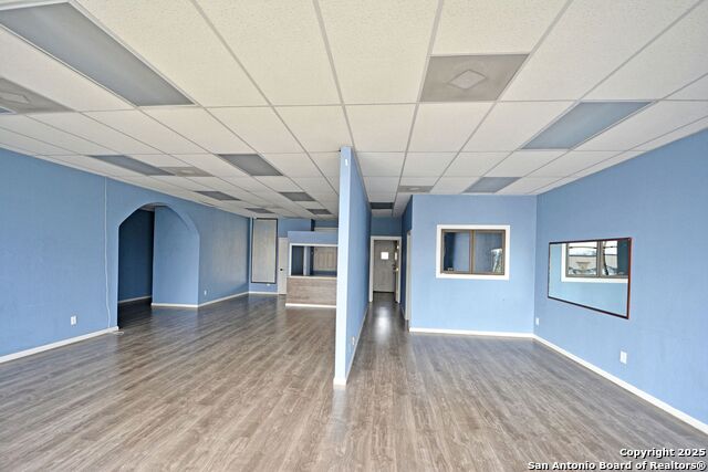 Listing photo id 6 for 105 Seguin S 103