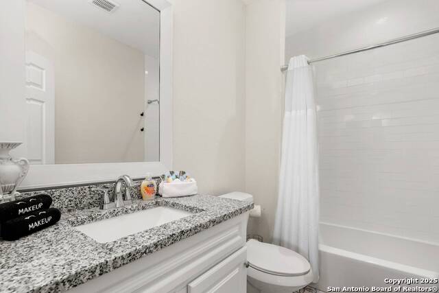Image 22 of 27 For 1226 Lamar  