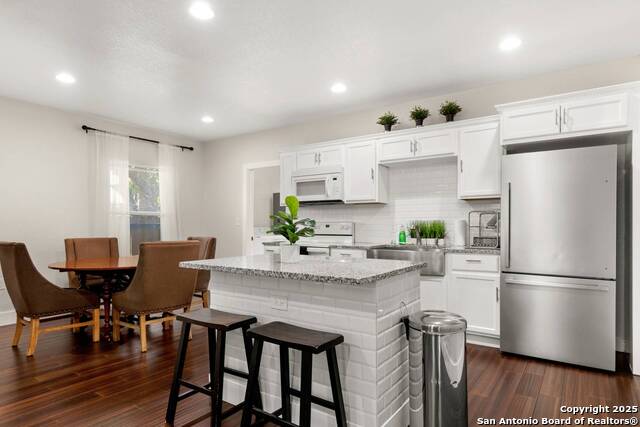 Image 6 of 27 For 1226 Lamar  