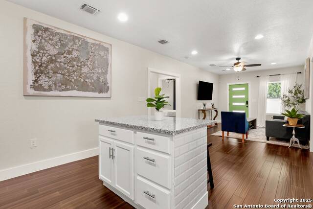 Image 9 of 27 For 1226 Lamar  