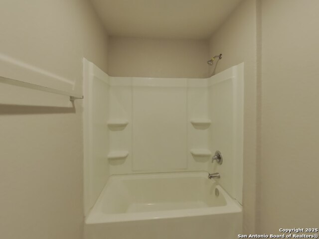 Image 9 of 15 For 13722 Dariens
