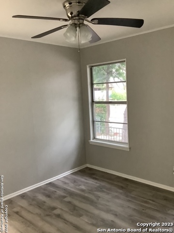 Image 10 of 16 For 522 Hollywood Ave W