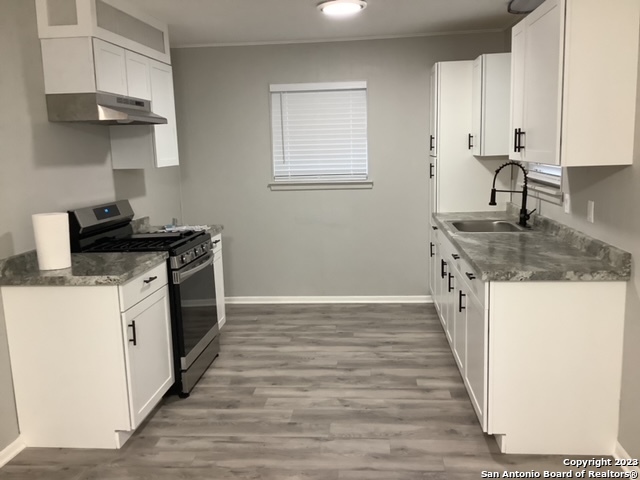 Image 3 of 16 For 522 Hollywood Ave W