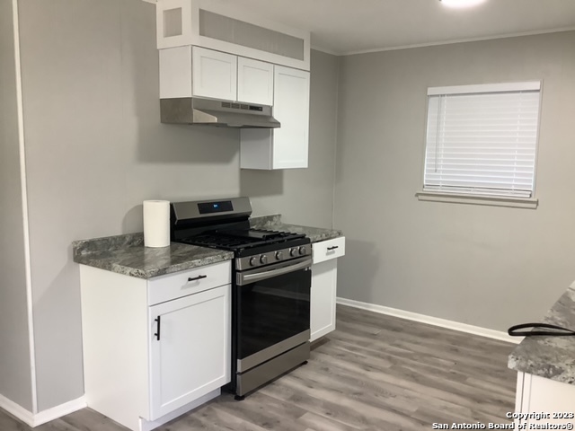Image 4 of 16 For 522 Hollywood Ave W