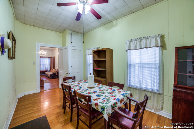 Image 11 of 25 For 743 Waverly Ave
