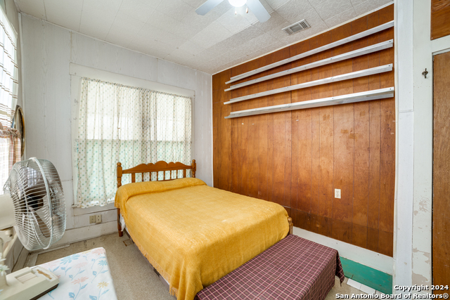 Image 23 of 25 For 743 Waverly Ave
