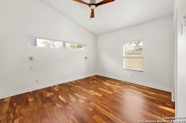 Image 12 of 21 For 1603 Center St N