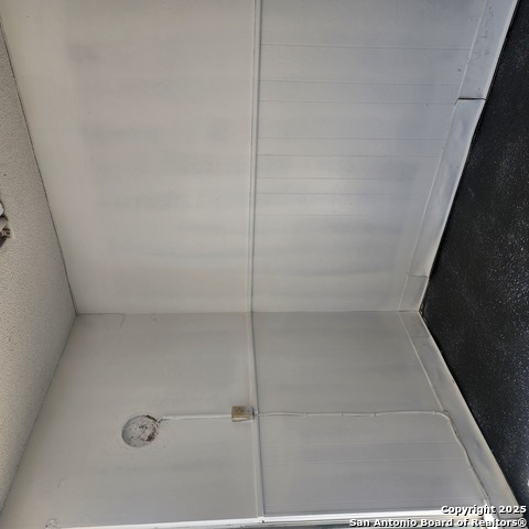 Listing photo id 18 for 8030 Blanco Road