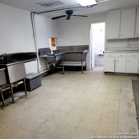 Listing photo id 1 for 8030 Blanco Road