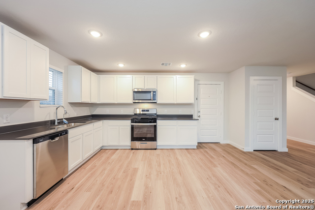 Image 8 of 15 For 5407 Franklin Hills