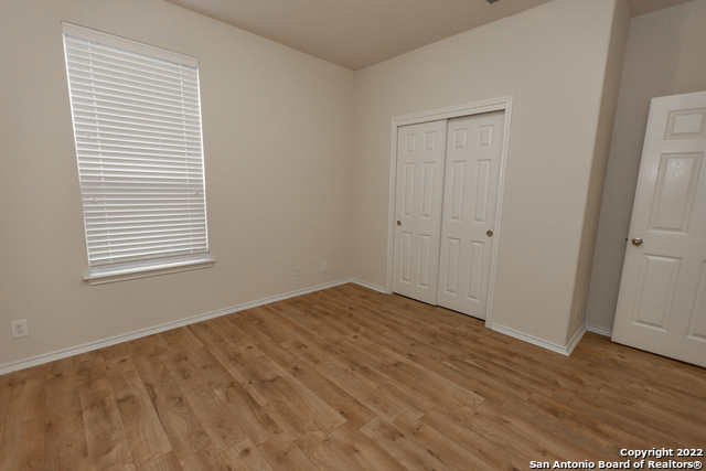 Image 17 of 70 For 414 Turnberry Way