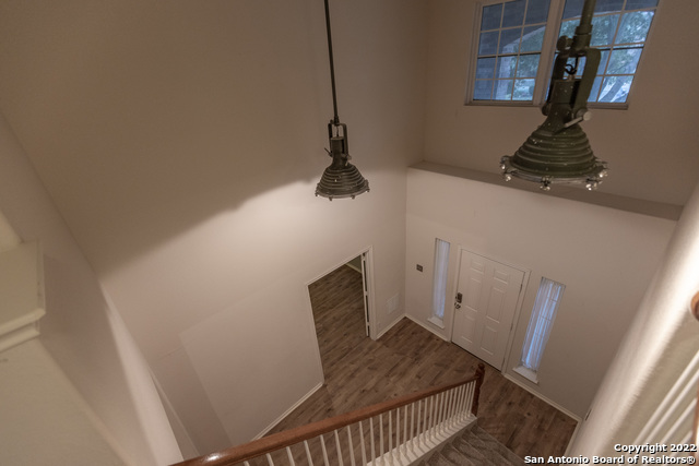 Image 20 of 70 For 414 Turnberry Way