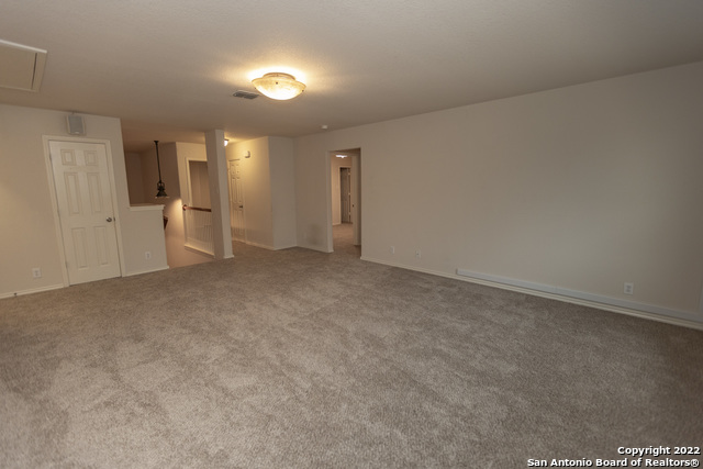 Image 33 of 70 For 414 Turnberry Way