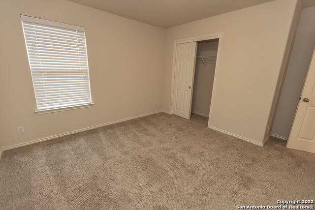 Image 38 of 70 For 414 Turnberry Way