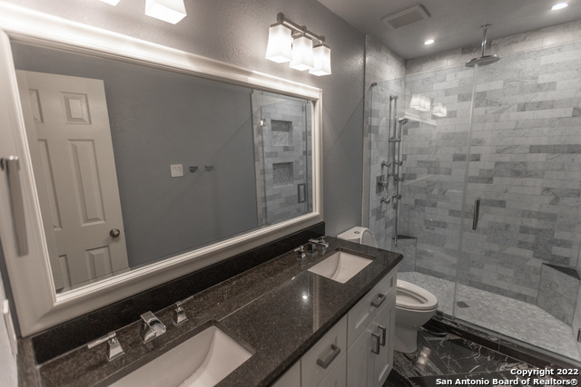 Image 40 of 70 For 414 Turnberry Way