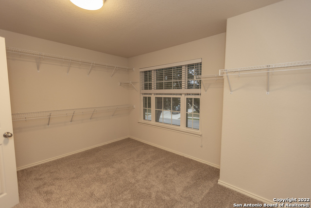 Image 52 of 70 For 414 Turnberry Way