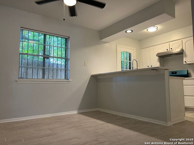 Image 4 of 14 For 6427 Wurzbach Rd  47