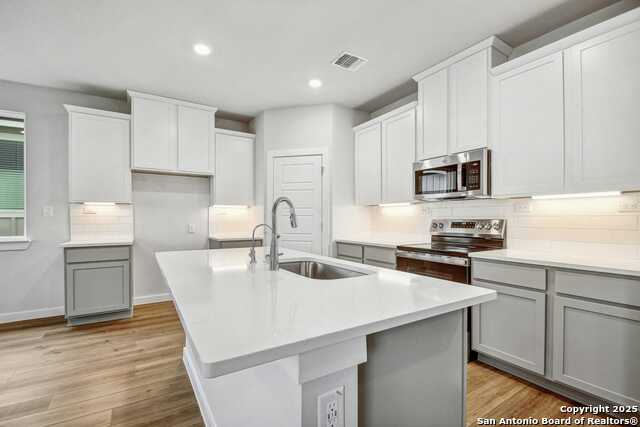 Image 2 of 7 For 755 Langston Lane