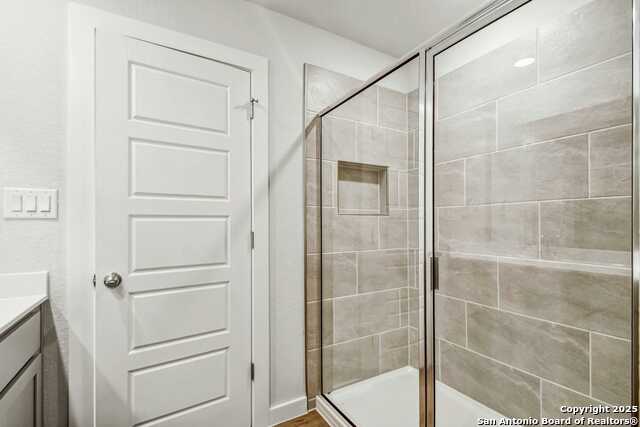 Image 4 of 7 For 755 Langston Lane