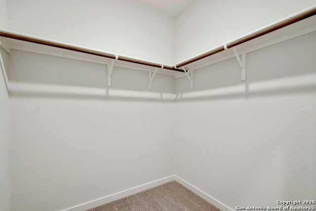 Listing photo id 13 for 736 Langston Lane