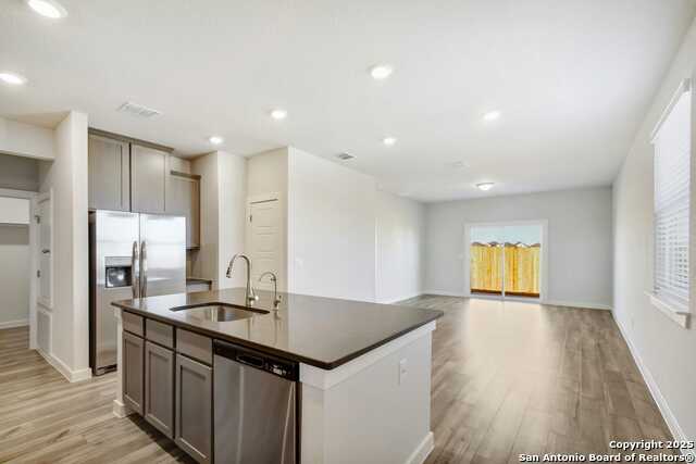 Image 7 of 9 For 736 Langston Lane