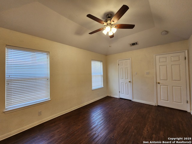 Image 10 of 23 For 251 Glenbrook Dr