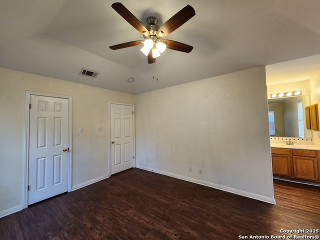 Image 11 of 23 For 251 Glenbrook Dr