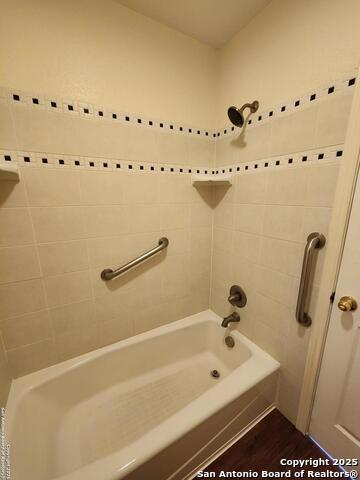 Image 19 of 23 For 251 Glenbrook Dr