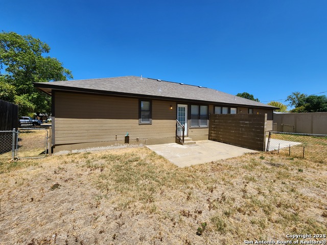 Image 20 of 23 For 251 Glenbrook Dr