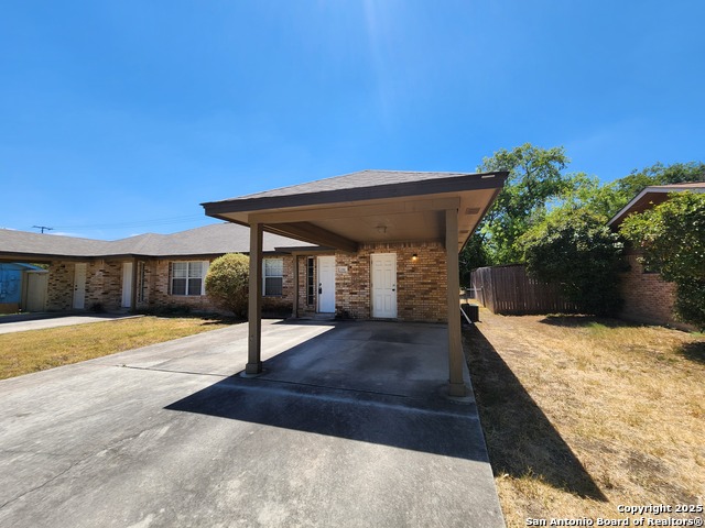 Image 3 of 23 For 251 Glenbrook Dr