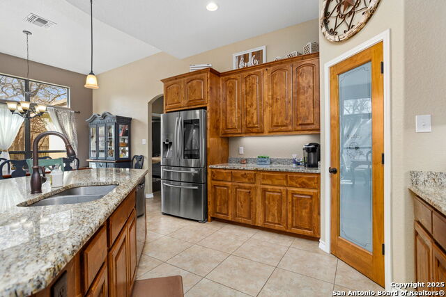 Listing photo id 13 for 309 Hickory Trail