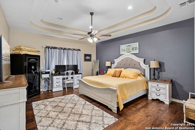 Listing photo id 14 for 309 Hickory Trail