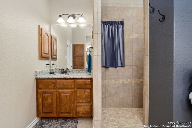 Listing photo id 17 for 309 Hickory Trail