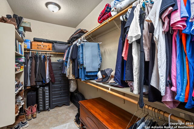 Listing photo id 18 for 309 Hickory Trail