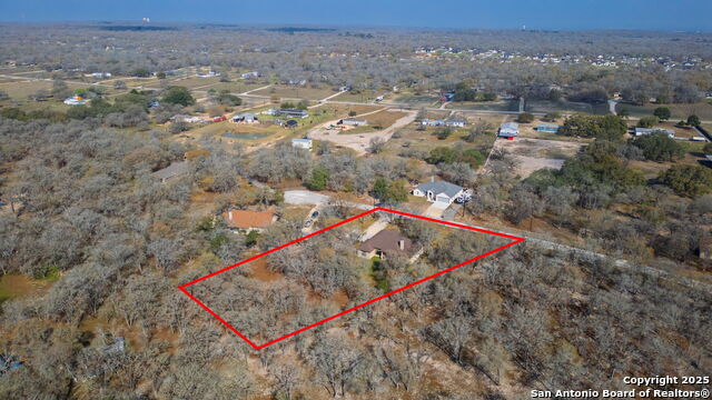Listing photo id 28 for 309 Hickory Trail