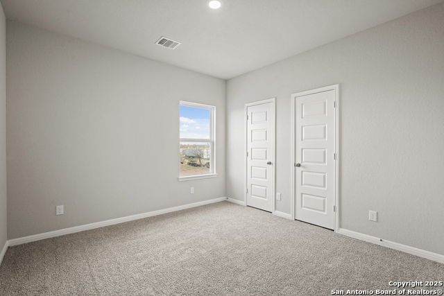 Listing photo id 15 for 10303 Eve Gardens
