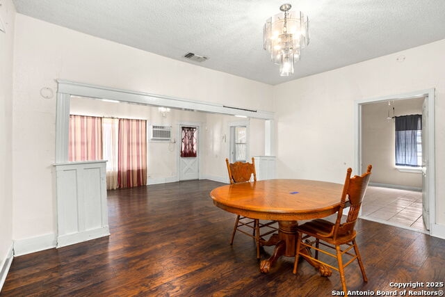 Image 6 of 19 For 122 Glass  