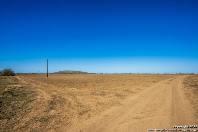 Listing photo id 9 for Fm 1049 Cr 345 N