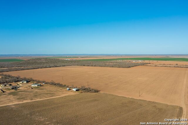 Listing photo id 0 for Fm 1049 Cr 345 N