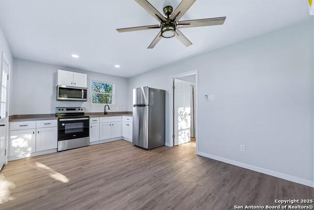 Image 11 of 15 For 263 Grape Ave S