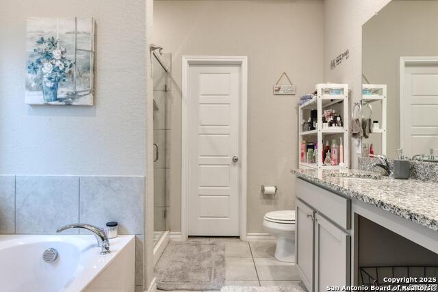 Listing photo id 11 for 7256 Yucca Place