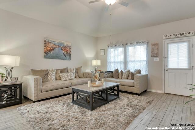 Listing photo id 6 for 7256 Yucca Place